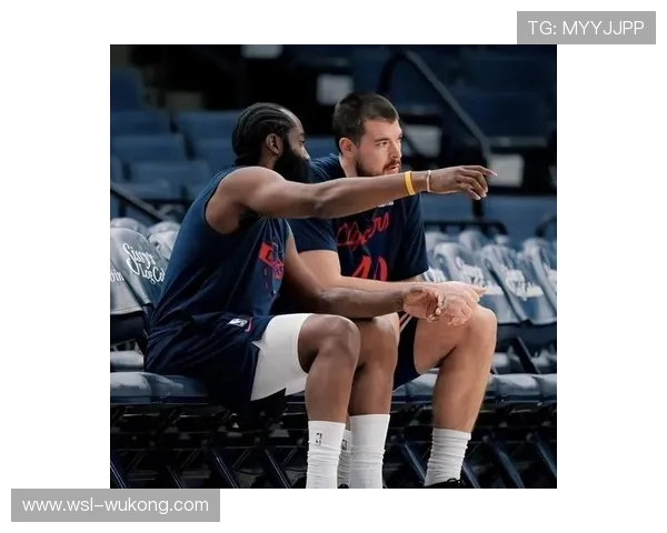 伦纳德通过高效挡拆拉开防守差距，关键时刻提升胜率