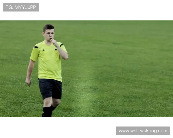 少于规定人数时，裁判如何判罚才不违背规则？