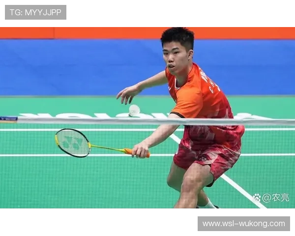 翁泓阳训练完直接拎包入住五星级酒店，这哪是运动员，分明是偶像剧男主