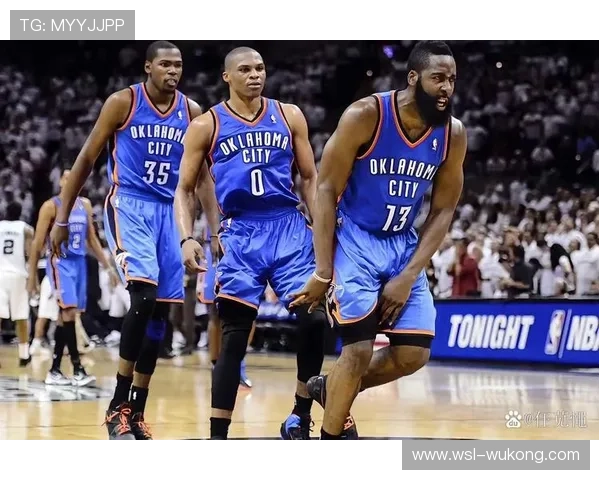 哈登利用挡拆提高助攻效率明显拉开与杜兰特的组织差距