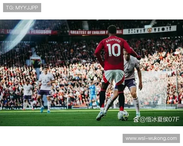 曼联进攻失效原因聚焦空间与连接崩塌，阶段性表现受限对赛季走势形成制约